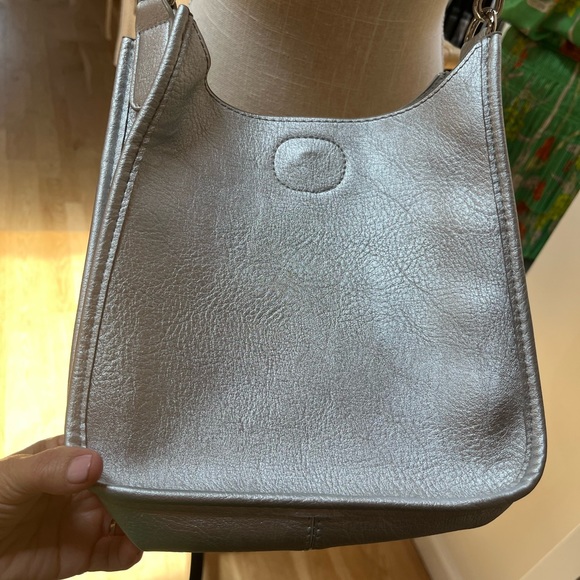 Ahdorned Bags Ahdorned Messenger Crossbody Silver Medium Size Euc